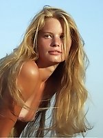 Two timeless model have a dreamy outdoor shoot that will leave you drooling.