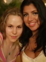 Jezebele poses with Fiona